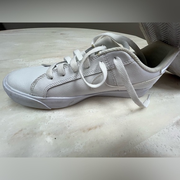 Nike Court Royale? White Sneakers - Picture 10 of 12